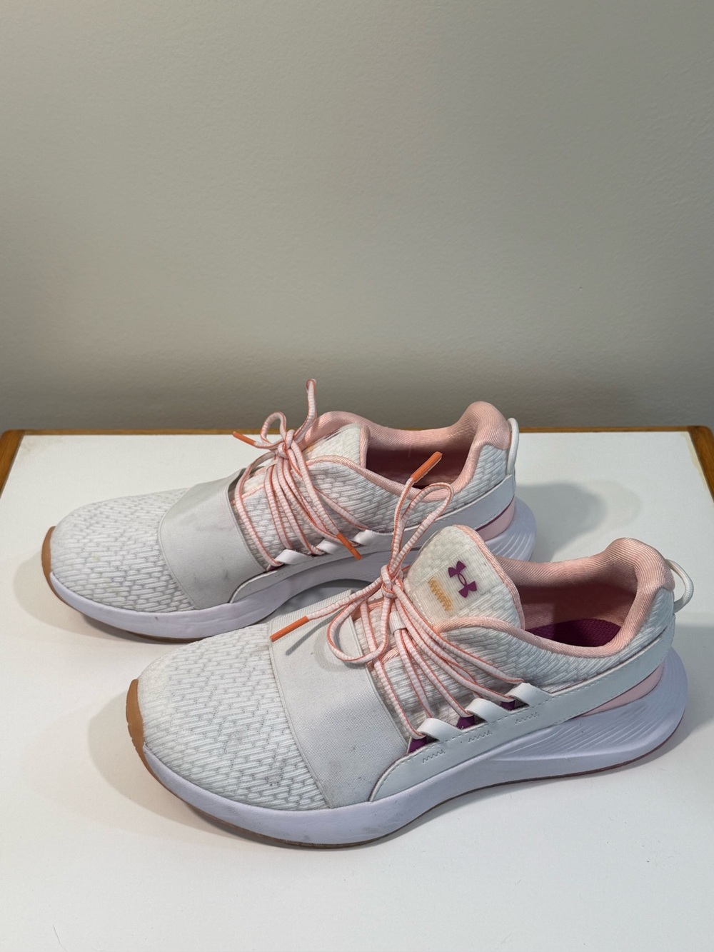 Under Armour AKA White Pink Training Sneakers Women’s 9